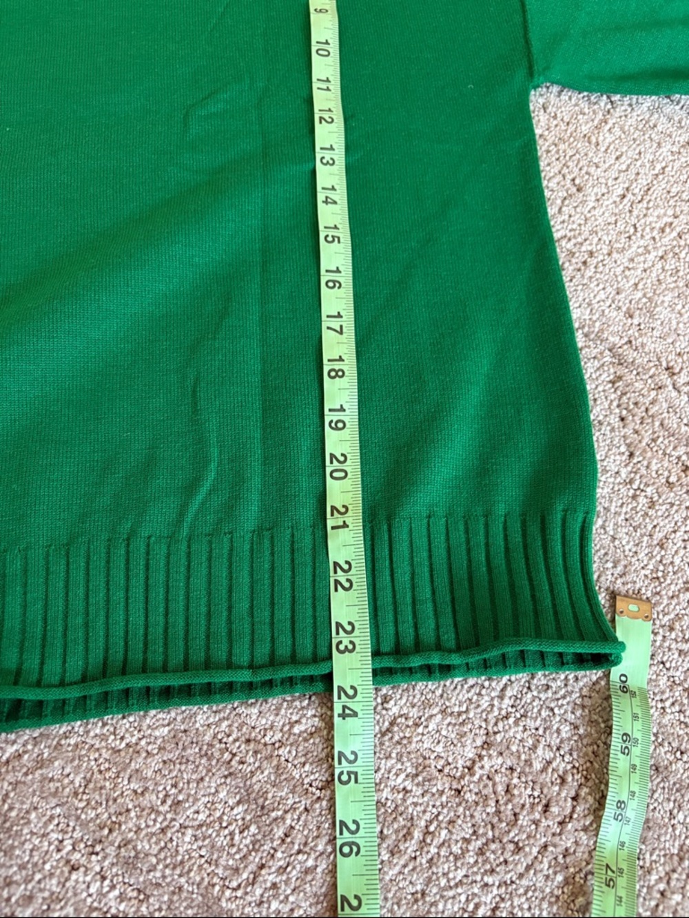 Amazon Women’s Green Crew Neck Short Sleeve Sweater - Picture 4 of 6